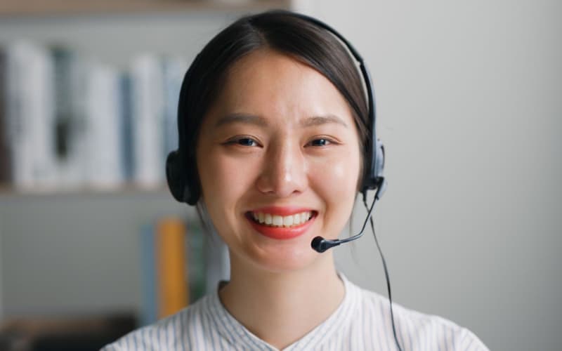 tổng đài viên tư vấn xét nghiệm